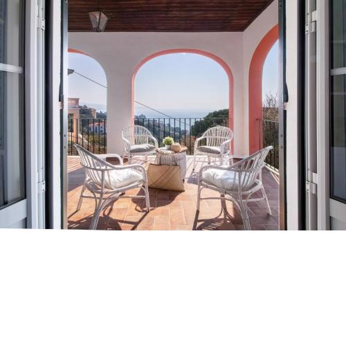 Olga Sea View Apartment