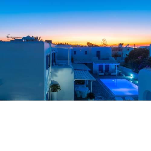 Olive Tree, Mykonos Town Apartment with Pool