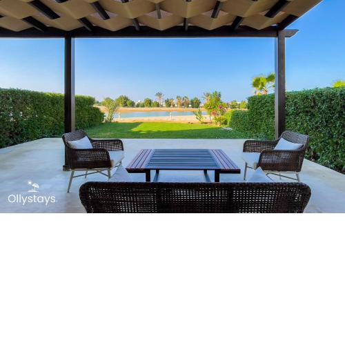 Ollystays 4BR Townhouse Shared Pool El Gouna