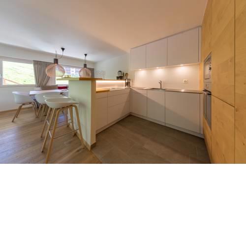 Olympic R2 - pied des pistes - carless holidays!