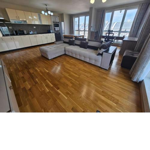 One Bedroom Apartment 46- Trakia 54 А