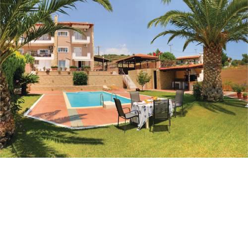 One-Bedroom Apartment in Artemida