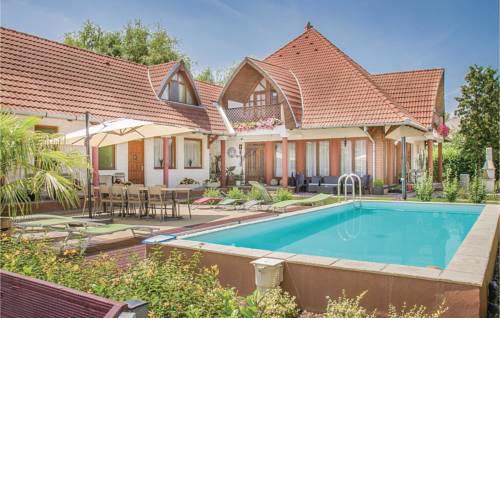 One-Bedroom Apartment in Balatonkeresztur