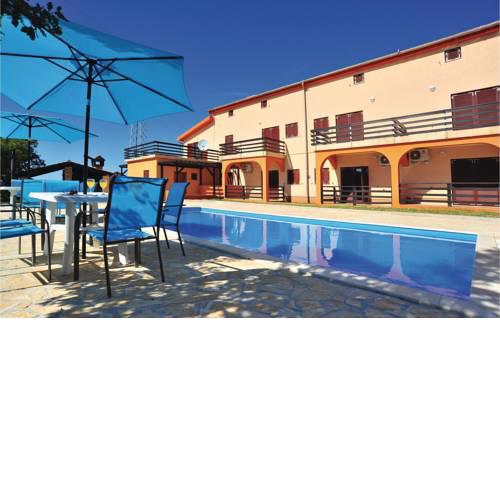 One-Bedroom Apartment in Bilice