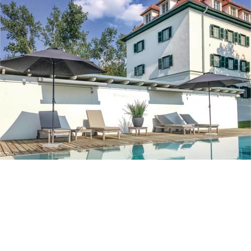 One-Bedroom Apartment in Heiligenbrunn