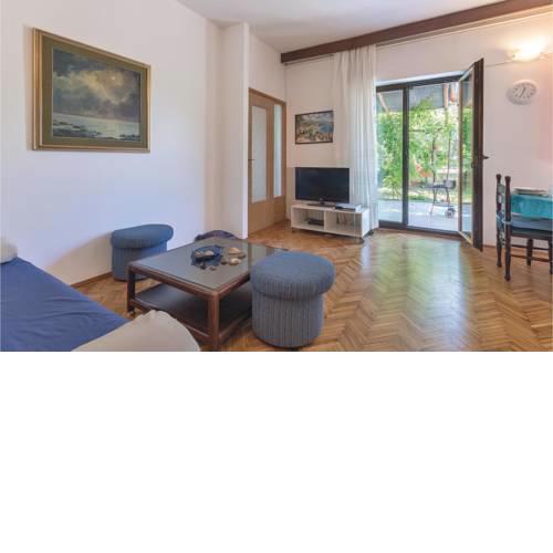 One-Bedroom Apartment in Pula
