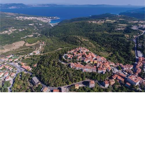 One-Bedroom Apartment in Rabac
