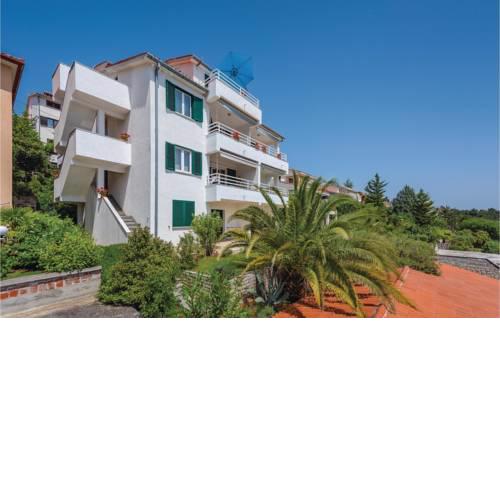 One-Bedroom Apartment in Rabac