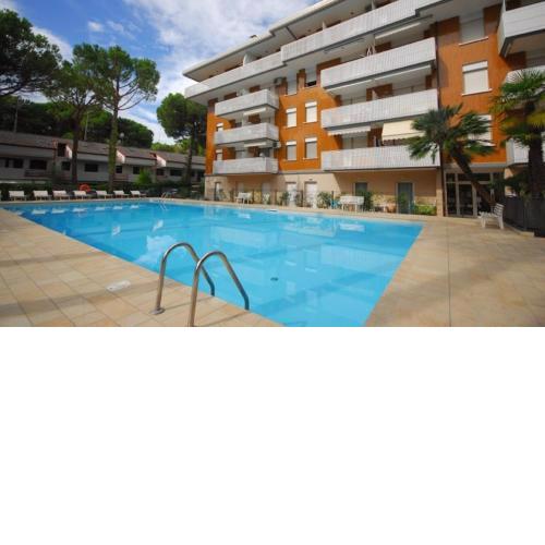 One-bedroom Apartment in Residence with Pool Close to the Sea
