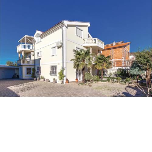 One-Bedroom Apartment in Selce
