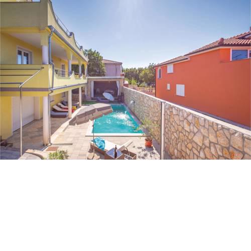 One-Bedroom Apartment in Smrika
