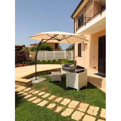 One bedroom appartement at Lido di Noto 400 m away from the beach with enclosed garden and wifi
