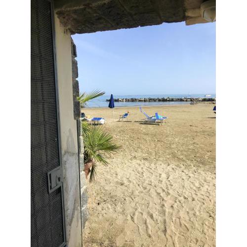 One bedroom appartement at Nettuno 1 m away from the beach
