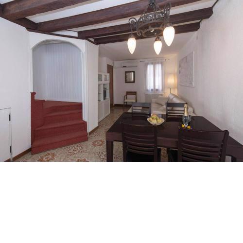 One bedroom appartement with city view and wifi at Venezia