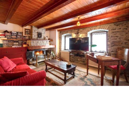 One bedroom appartement with enclosed garden and wifi at Saint Nicolas
