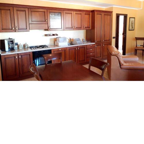 One bedroom appartement with furnished balcony and wifi at Montagnareale 5 km away from the beach