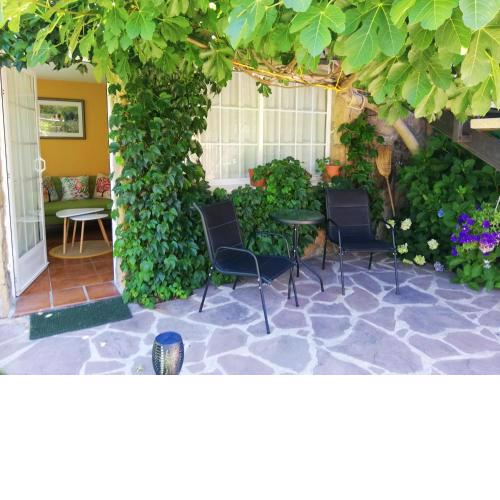 One bedroom appartement with furnished garden and wifi at Collado Villalba