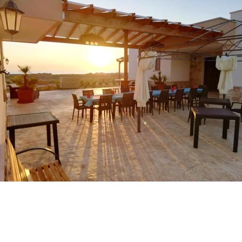 One bedroom appartement with sea view enclosed garden and wifi at Villaggio Resta
