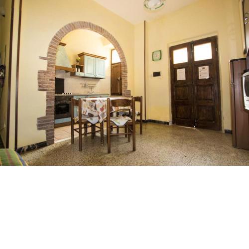 One bedroom appartement with shared pool and wifi at Massa Marittima