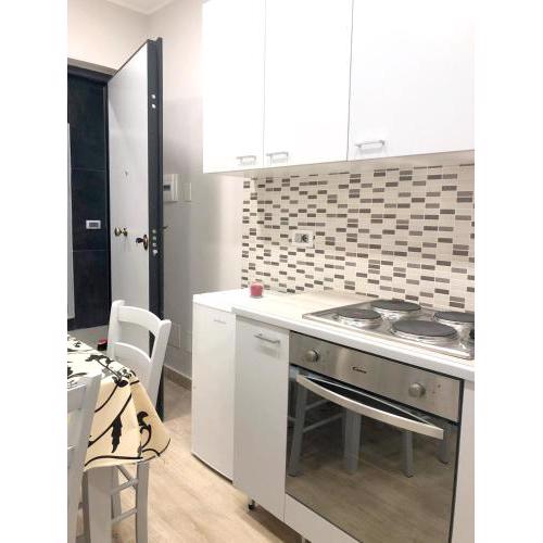 One bedroom appartement with wifi at Napoli