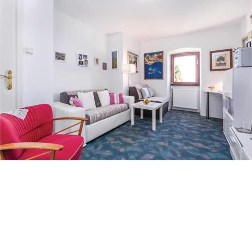 One-Bedroom Holiday Home in Veprinac