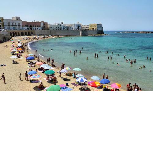 One bedroom house at Gallipoli 200 m away from the beach with wifi