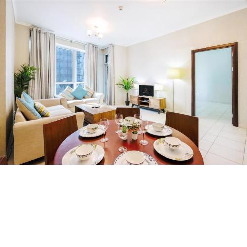 One-Bedroom Piece of Peace in Dubai Marina - The Torch