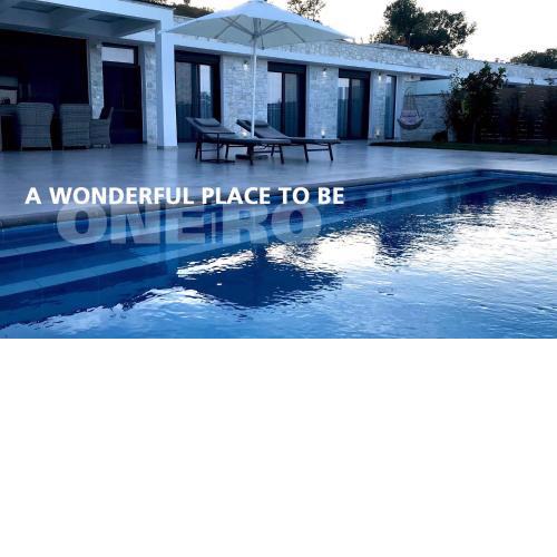 ONEiRO Seaview White Villa