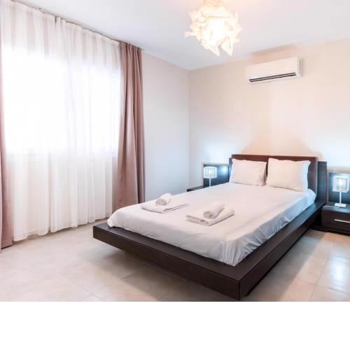 Opal Apartment with Sea View