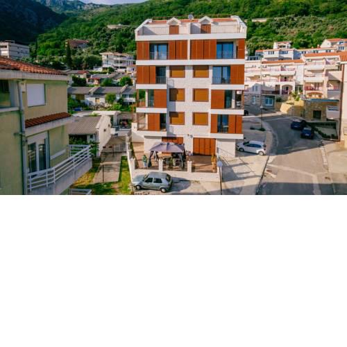 Opium Mar Apartments