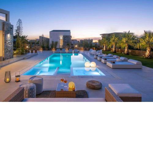 Opsis regen Luxury villa with swimming pool