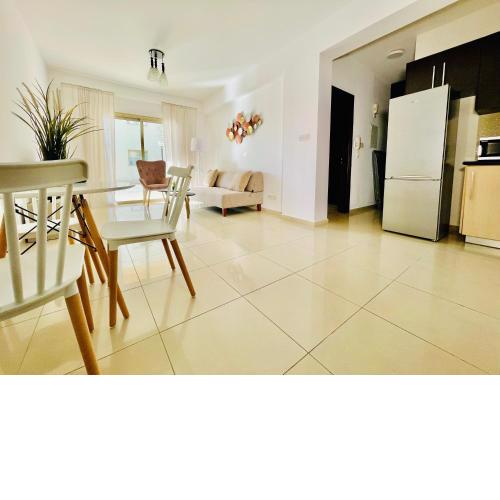 Oracle 1 bedroom A1-002