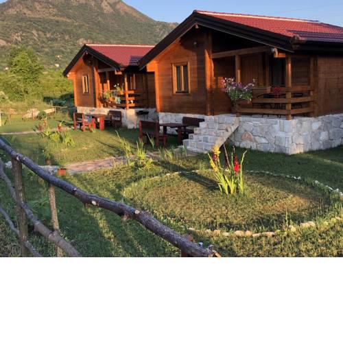 Orahovo Cottages