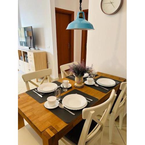 Orange Ap. 2 bed- city centre Sarande !