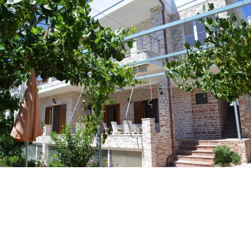 Orfeu Apartments