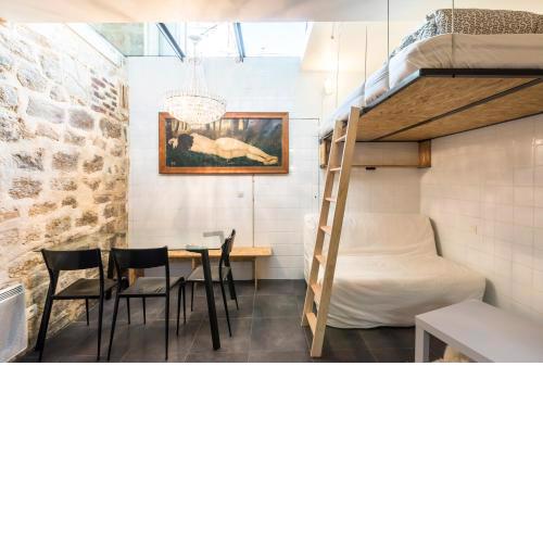 Original, cosy 25m² near CANAL ST-MARTIN