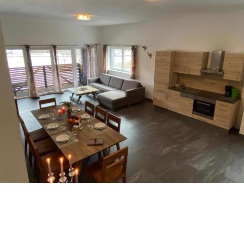 Ours Living Pihapper Blick - inkl Sauna und Sommerkarte