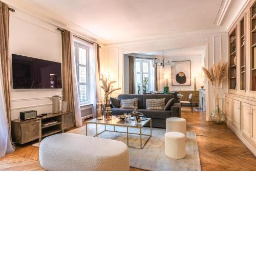 Outstanding Apartment - 8 Guests between Tour Eiffel and Invalides
