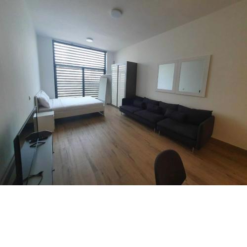 OYO 923 Olive Residence, Studio Apartments