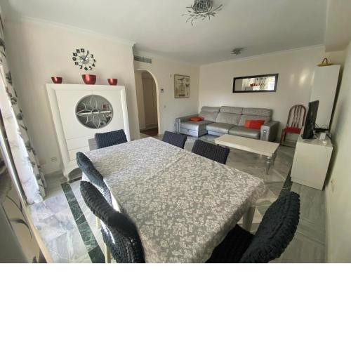 Сozy 2 bedrooms apartment in Golden Mile