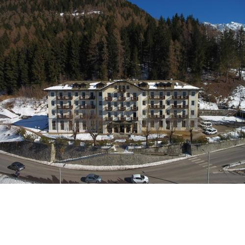 Palace Pontedilegno Resort