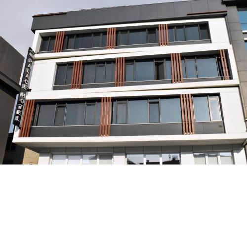 Palace Suit Hotel
