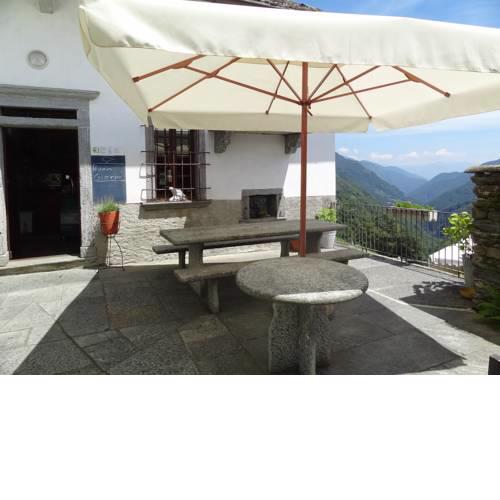 Palazzo Gamboni Swiss Historic Hotel