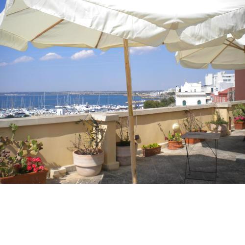 Palazzo Vergine I Due Mari Quality Bed&Breakfast