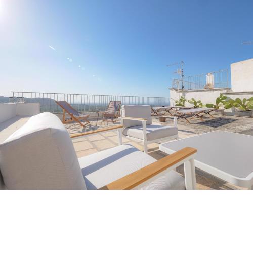 Palazzotto vista mare