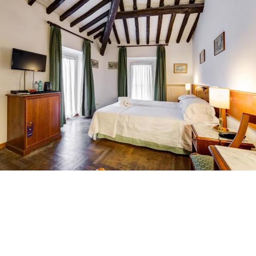 PALLARO APARTMENTS - PIAZZA NAVONA - AC WIFI