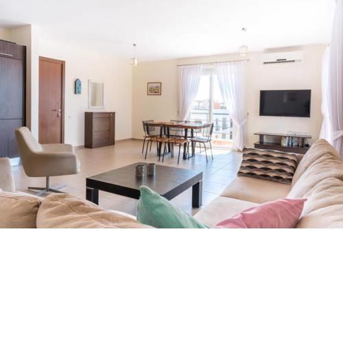 Palm 3 Penthouse & Jacuzzi with Sea View