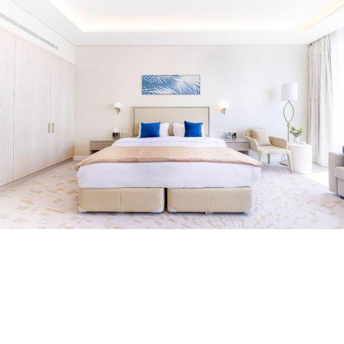 Palm Tower where Luxury & View meet in one place