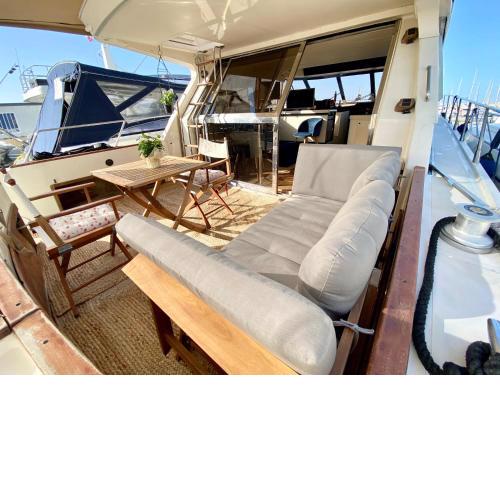 Panaby Houseboat