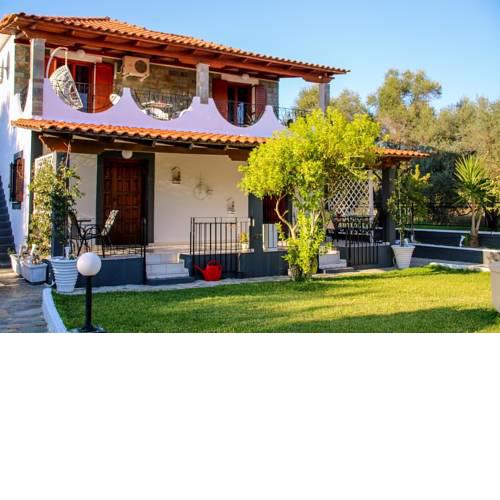 Pandis Apartments